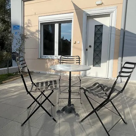 Asana By Agora Flats 테살로니키